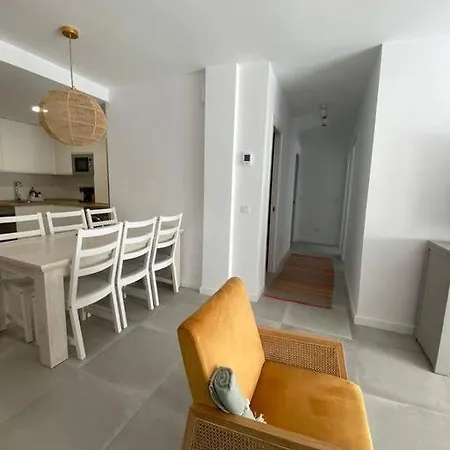 Stylish Seaside 3 Bed With Terrace + Sea View * Benalmádena